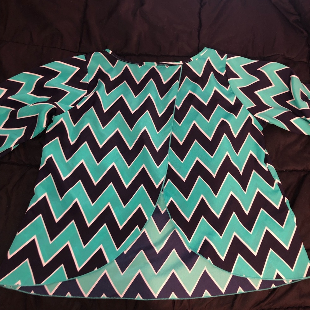 Chevron Pattern Blouse - Picture 4 of 5